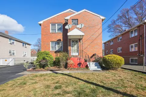 121 Oakland Ave, New Britain, CT 06053