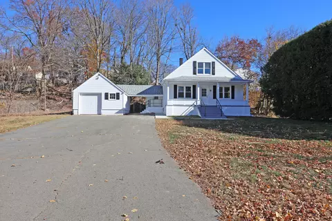 106 Enoch St, Waterbury, CT 06705