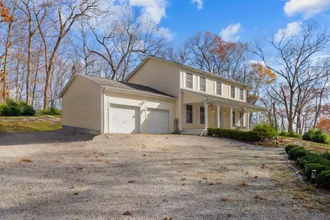 27 Eagle Ridge Dr, Essex, CT 06426