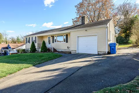 66 Brown St, Hamden, CT 06518