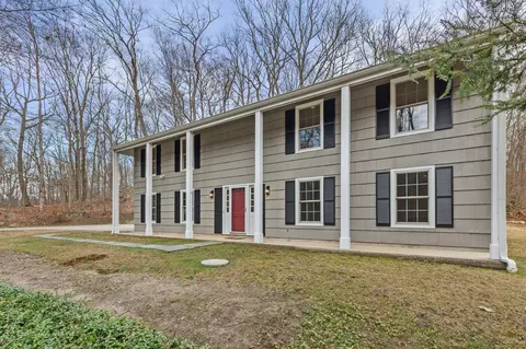 276 Rivergate Dr, Wilton, CT 06897