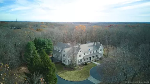 16 Equestrian Trl, Weston, CT 06883