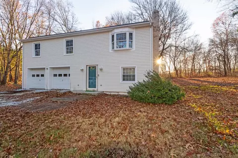 107 White Birch Rd, East Hampton, CT 06424