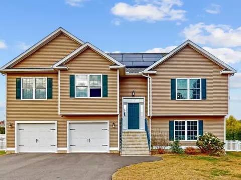 5 Meeting House Ln, Enfield, CT 06082