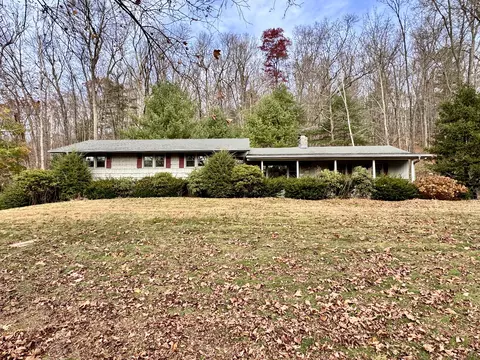 55 Crystal Lake Rd, Ellington, CT 06029