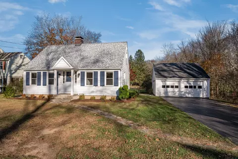 93 Little Meadow Rd, Guilford, CT 06437