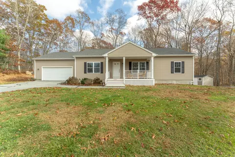1297 North Rd, Groton, CT 06340
