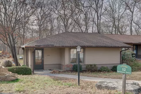12 Sycamore Dr #A, Mansfield, CT 06268