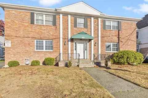 40 Hoyt St #B2, Stamford, CT 06905