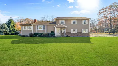 105 Ponus Ave, Norwalk, CT 06850