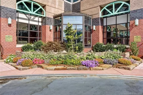235 E River Dr #601, East Hartford, CT 06108