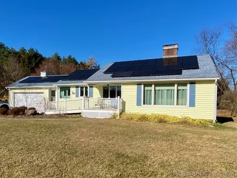32 Juniper Rd, Bristol, CT 06010