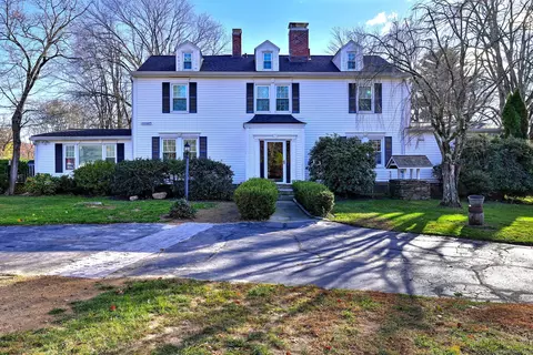 1224 Daniels Farm Rd, Trumbull, CT 06611