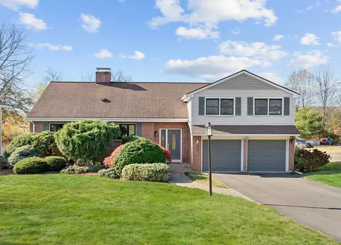 33 Howland Rd, West Hartford, CT 06107