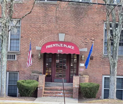 319 New Britain Rd #306, Berlin, CT 06037