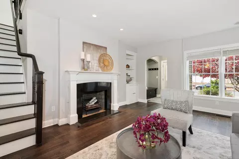 162 Arundel Ave, West Hartford, CT 06107
