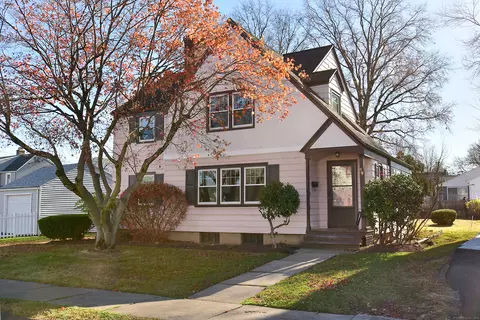 99 Chester St, Hartford, CT 06114