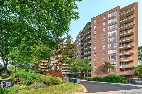 71 Strawberry Hill Ave #406, Stamford, CT 06902