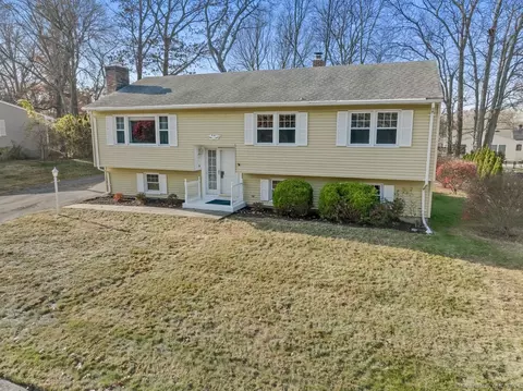 58 Linden Dr, Milford, CT 06460