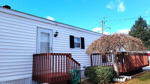 301 S Main St #LOT 18, Newtown, CT 06470