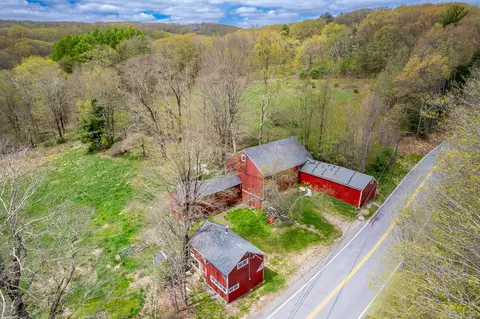 89 Clark Rd, Litchfield, CT 06759