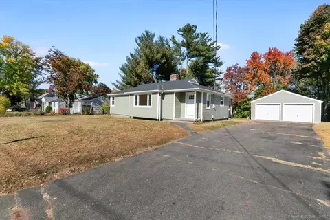 72 E Side Dr, Wallingford, CT 06492