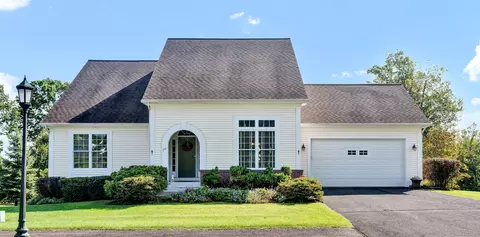 10 Long Green Ter #10, Cromwell, CT 06416