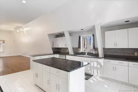 94 W Pond Rd, North Branford, CT 06471
