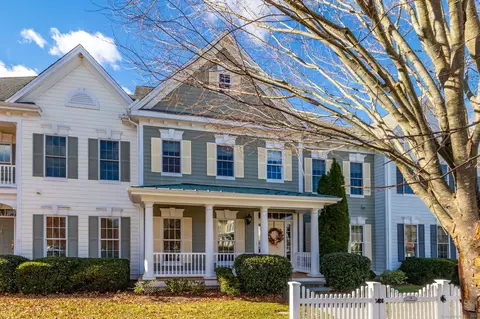14 Billingsgate Dr #14, Simsbury, CT 06070