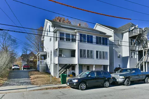 30-32 Marshall St, Putnam, CT 06260