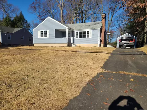 382 Rood Ave, Windsor, CT 06095