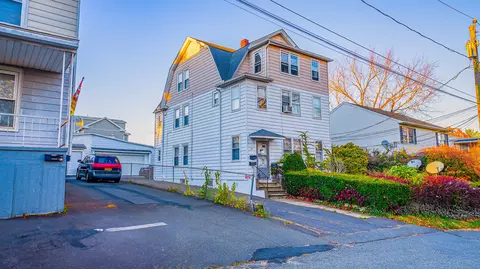 18 Rutland St, Waterbury, CT 06708