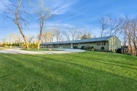 28-30 Aunt Hack Rd, Danbury, CT 06811