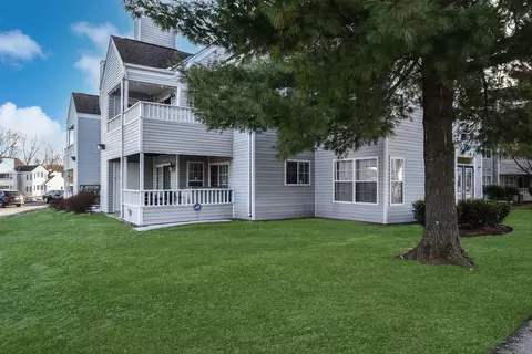 15 Forest Glen Cir #8, Middletown, CT 06457