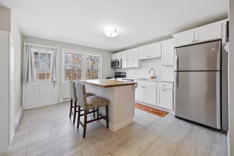 496 Radmere Rd #B, Cheshire, CT 06410