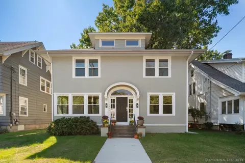1964 Chapel St, New Haven, CT 06515