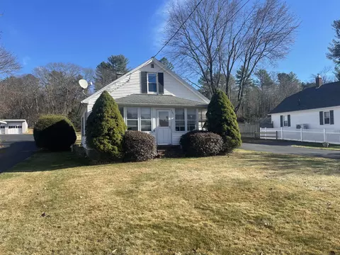 501 Riverside Dr, Thompson, CT 06255