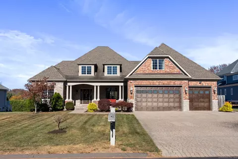 23 Knoll Ln, Rocky Hill, CT 06067
