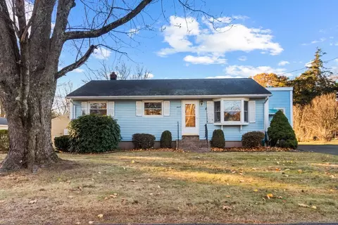 7 Russell St, Wallingford, CT 06492