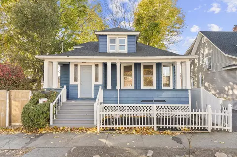 25 Barnum Ter, Stratford, CT 06614