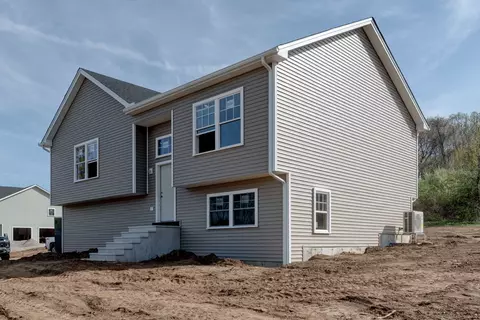 1153 Windham Rd, Windham, CT 06266