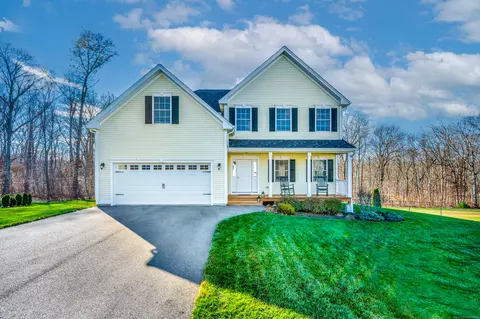 16 Tall Wood Dr, East Hampton, CT 06424