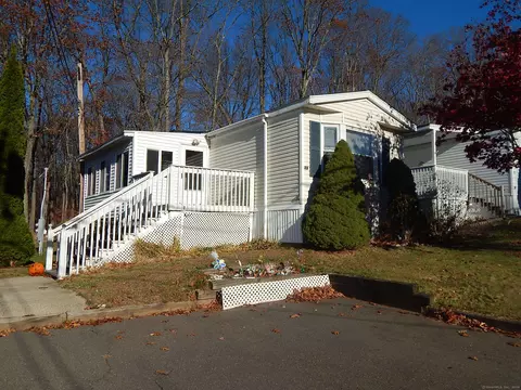 23 Middle Ter, Vernon, CT 06066