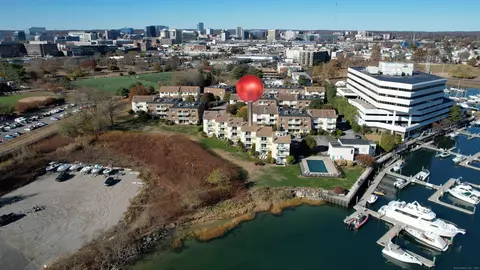 61 Seaview Ave #2, Stamford, CT 06902