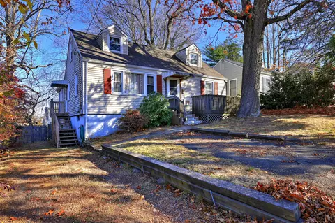 191 Laurel St, West Haven, CT 06516