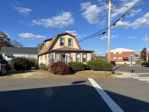 40 Welton St, Milford, CT 06460