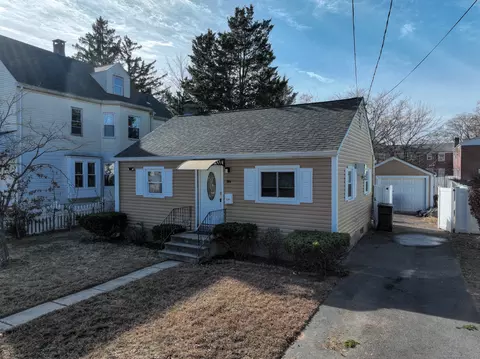 89 Lawrence St, East Hartford, CT 06118