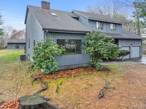 4949 Madison Ave, Trumbull, CT 06611