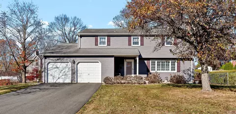 76 Old Musket Dr, Newington, CT 06111