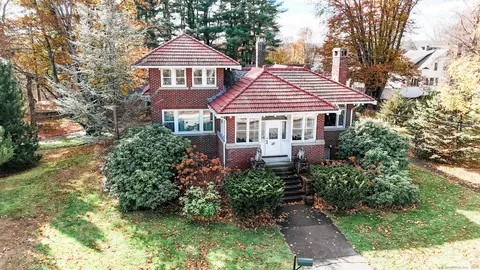 185 1855 Grove St, Putnam, CT 06260